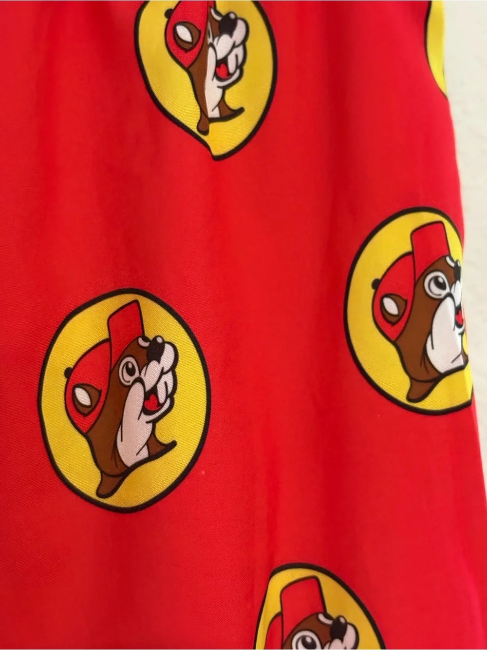 Buc-ee's Men’s Swim Trunks Red Beaver Logo Print Board Shorts Drawstring Medium
